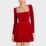 Wren - Schwarzes Samt-Mini-Kleid mit Schmucksteinen